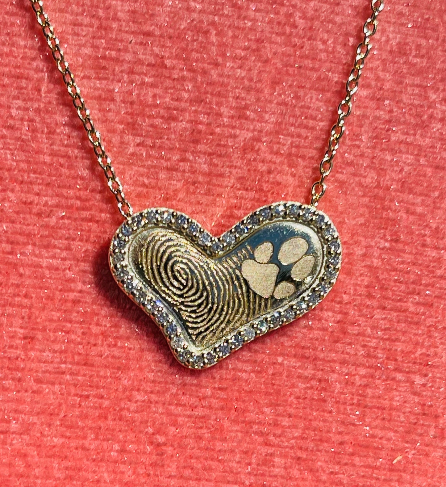 Moms and Memories: Fingerprint Necklaces for Daughters Going Off to College